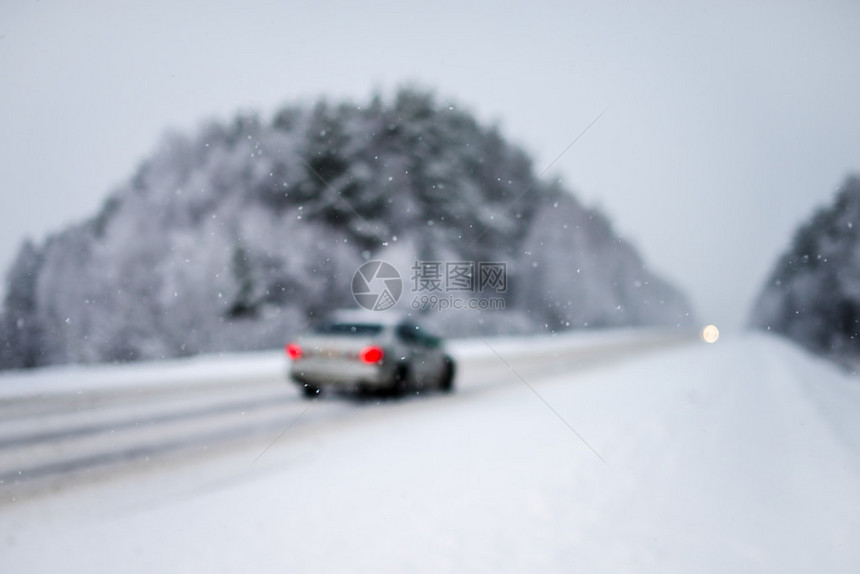 冬季驾车图片