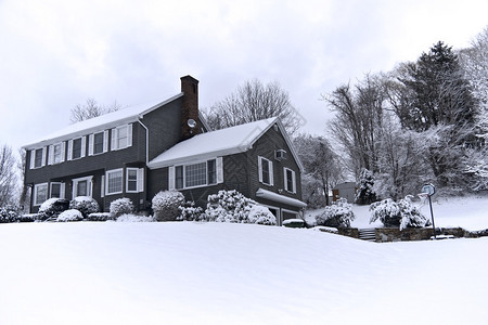 冬季传统的美国殖民风格图片