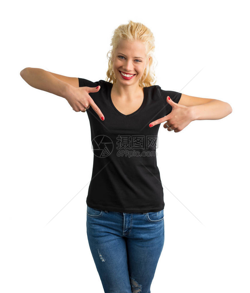 穿黑色VNeckT恤的黑女人图片