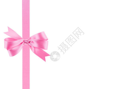 白色背景上有蝴蝶结的粉红丝带图片