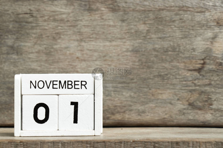 11月1日和11月关于木本背景图片