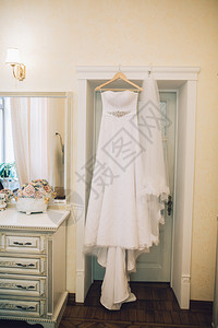 美丽的新娘白色婚纱背景图片