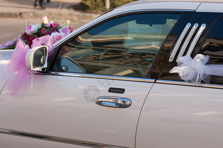 婚礼用白色弹力豪华轿车图片