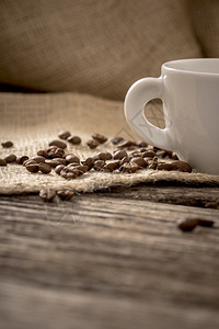 浅角的咖啡豆图片