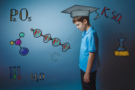 老师化学十几岁男孩学生伤心低下头图表图片