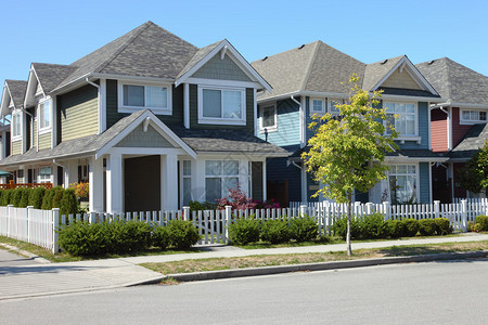 位于不列颠哥伦比亚省南里士满的住宅是一个近邻高清图片