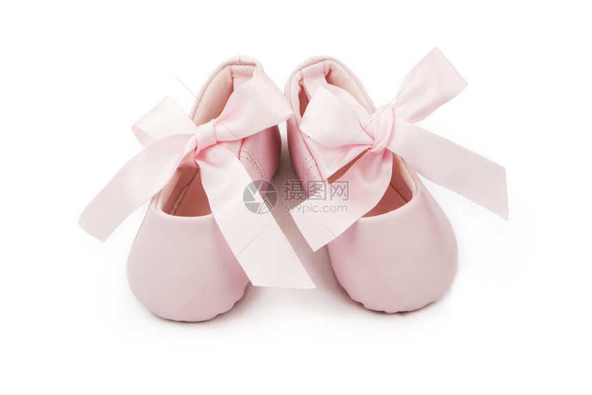一对小粉红色的婴儿芭蕾舞芭蕾舞鞋带图片