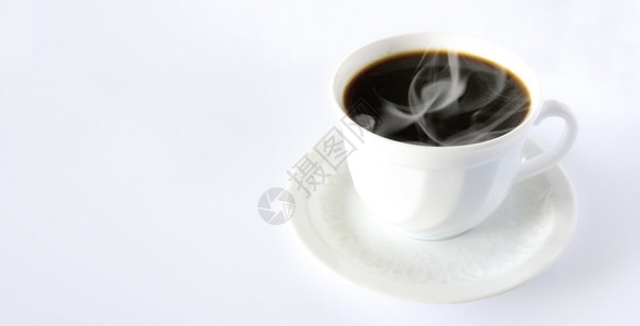 白杯中的热黑咖啡图片