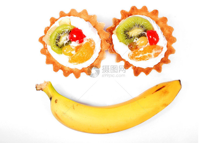 微笑的蛋糕和香蕉图片