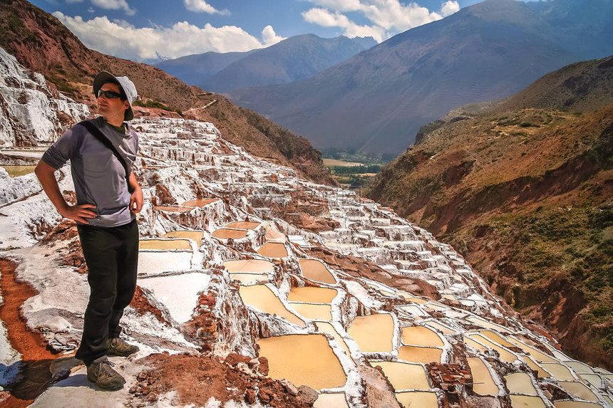 观赏秘鲁南美洲马拉斯地区传统盐矿沙利图片