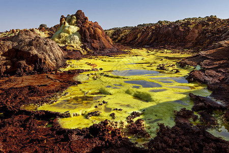埃塞俄比亚沙漠中的地质好奇图片
