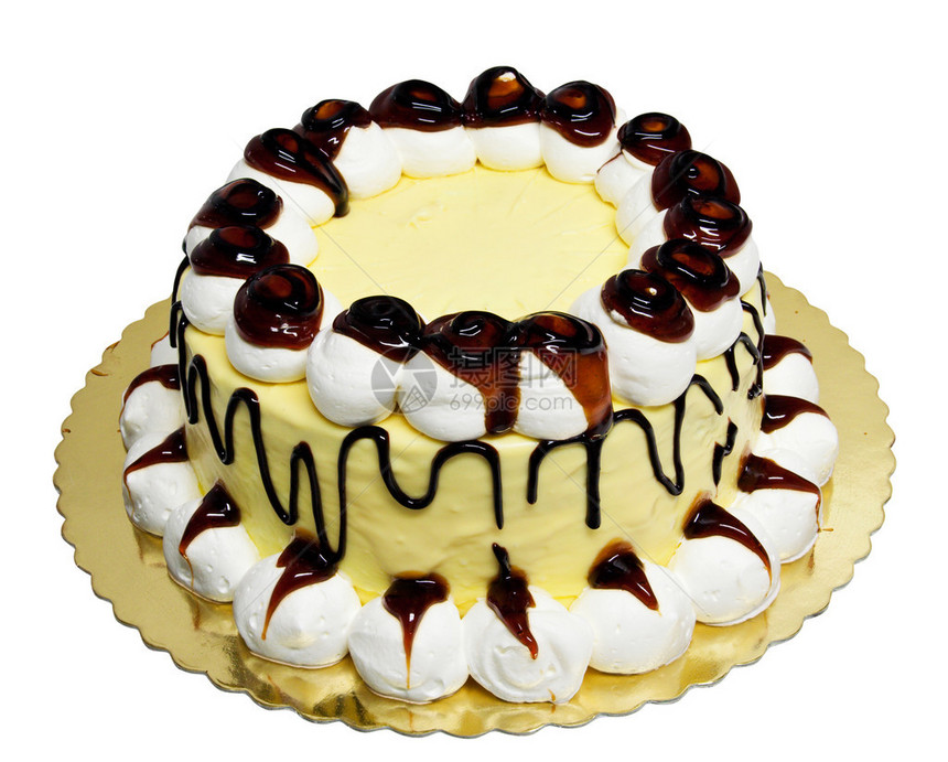奶油蛋糕与果酱和奶油隔离在白色图片