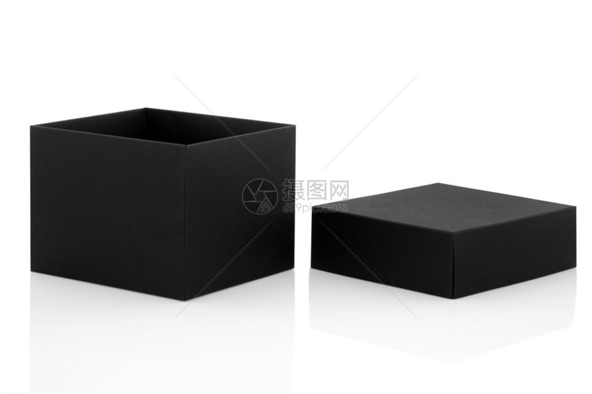 黑礼盒一面盖着子打开在白色背景图片