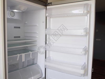 冰箱内的空白色图片