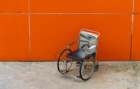 病人轮椅图片