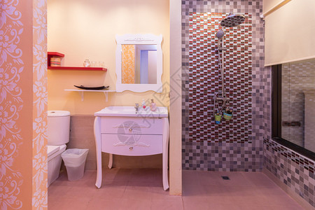 现代风格的浴室图片