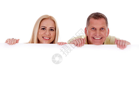 男人和女人拿着空白板背景图片