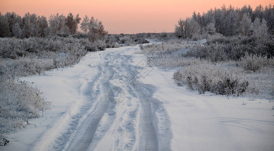 在俄罗斯乌拉尔斯的寒冷清背景图片