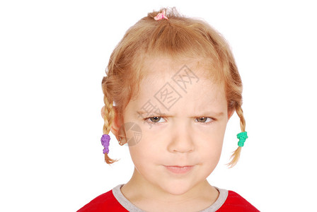 愤怒的小女孩肖像图片