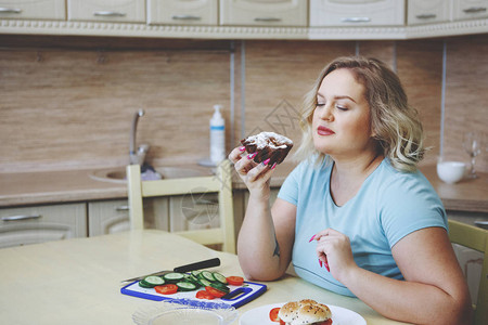 健康饮食饮食与肥胖抗争的理念图片