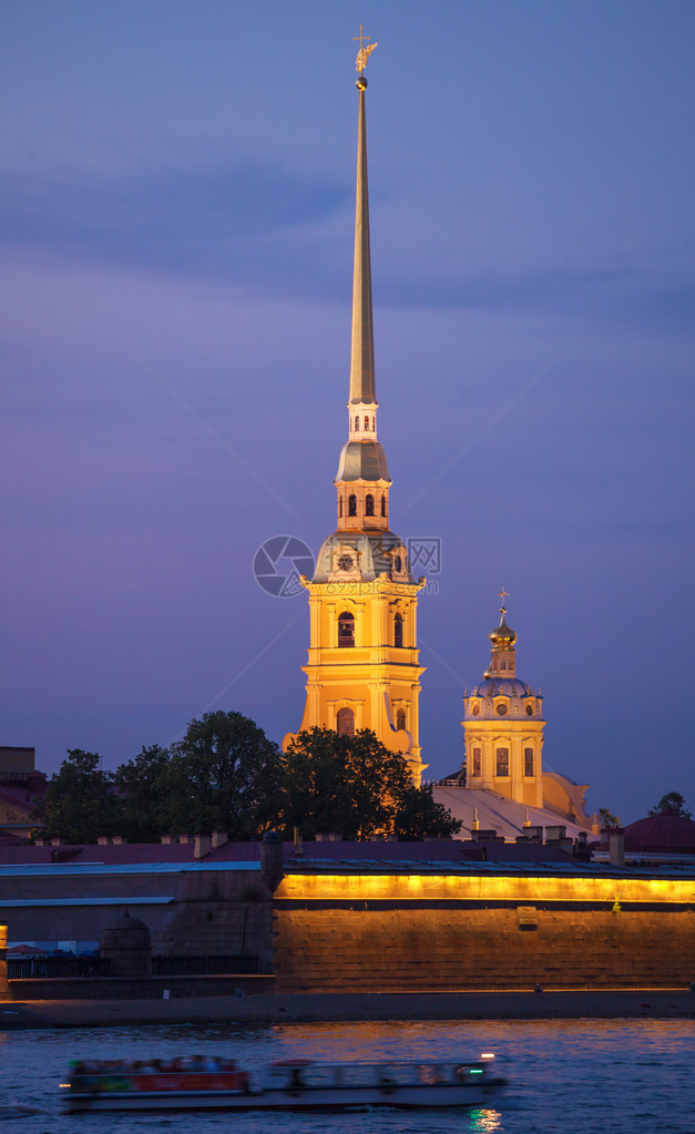 保罗和彼得大教堂在俄罗斯圣图片
