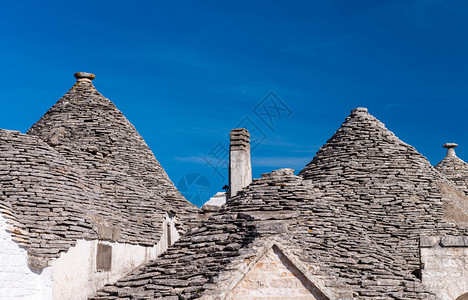 意大利Alberobello镇著名的传统小屋图片
