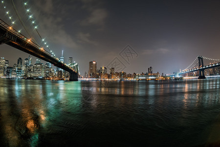 纽约曼哈顿桥夜景来自图片
