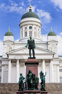 芬兰赫尔辛基参议院广场亚历山大二世Alexand背景图片