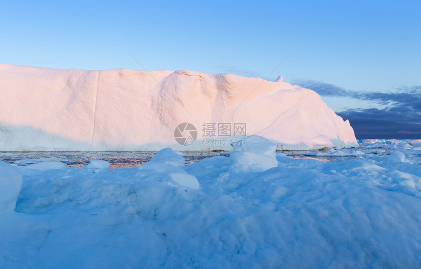 格陵兰的自然和景观不同形式和颜色图片