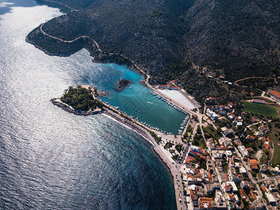 飞越希腊爱琴海的梅萨纳号图片