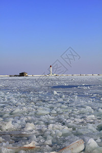 在2012年冬季黑海在敖德萨州冷冻图片