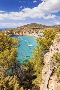 西班牙伊维萨岛巴利阿里群岛的Cala图片