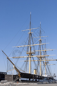 旧护卫舰Jylland号停靠在丹麦Ebelto图片