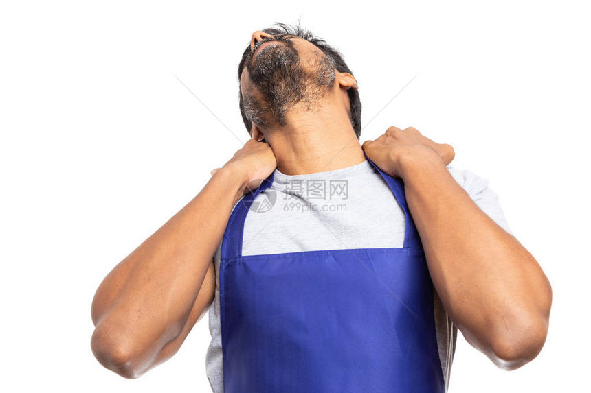 超级市场或超市的印度雇员触摸到颈部背痛图片