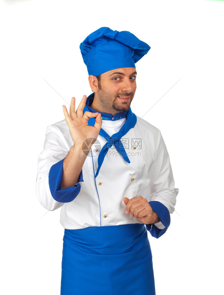 有蓝色帽子的年轻厨师图片