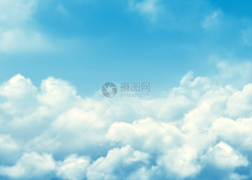蓝色天空和云带有复制空图片