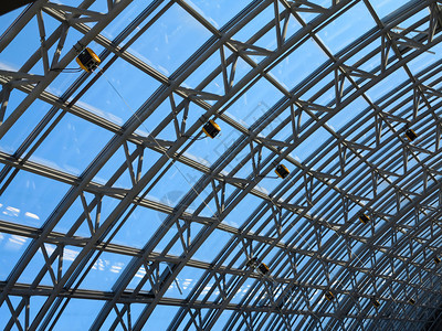 天窗玻璃天窗与蓝天结构图片