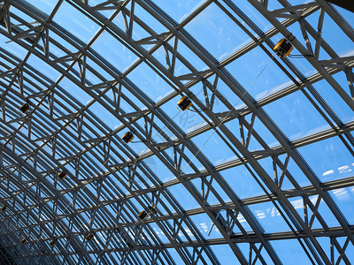 天窗玻璃天窗与蓝天结构图片