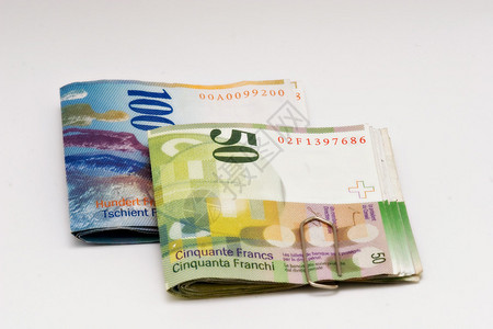 100法郎和50瑞士法郎苏维西元法案在白色背景图片