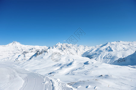法国阿尔卑斯山瓦尔德伊塞尔山脉高清图片
