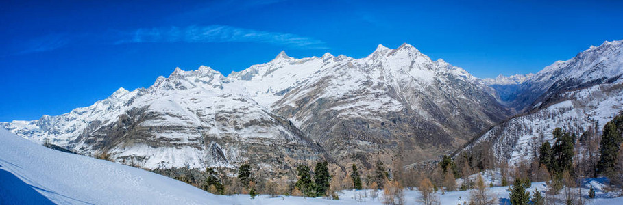 雪山的美景瑞士泽尔马特Ze图片