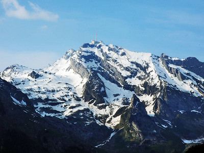 阿尔普斯坦山脉壮丽的桑蒂斯山顶瑞图片