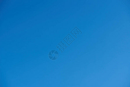 蓝色清洁天空背景深蓝图片