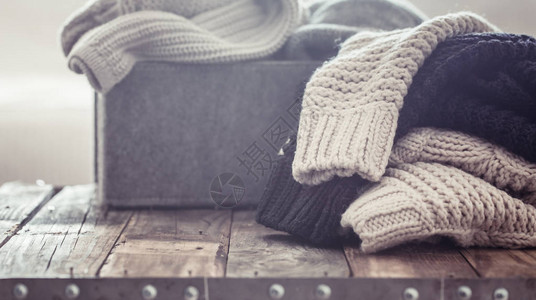 编织温暖的毛衣家庭常温层图片