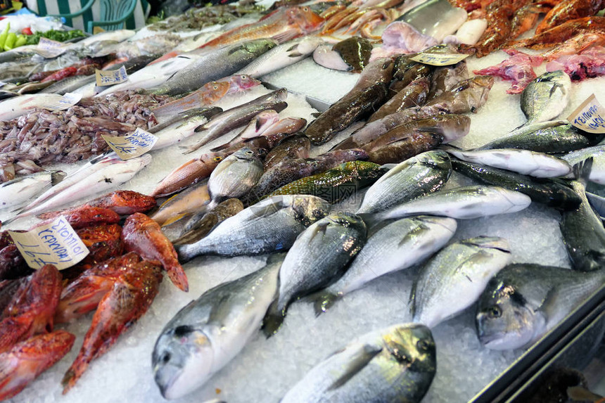 Corfu镇Kerkyra传统鱼类市场图片