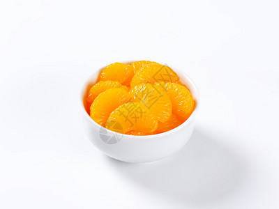 一碗去皮橘子片加淡糖浆图片