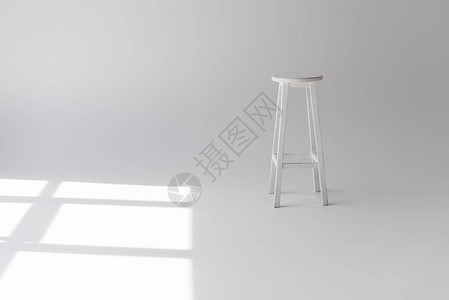 灰色的单空现代白色凳子图片
