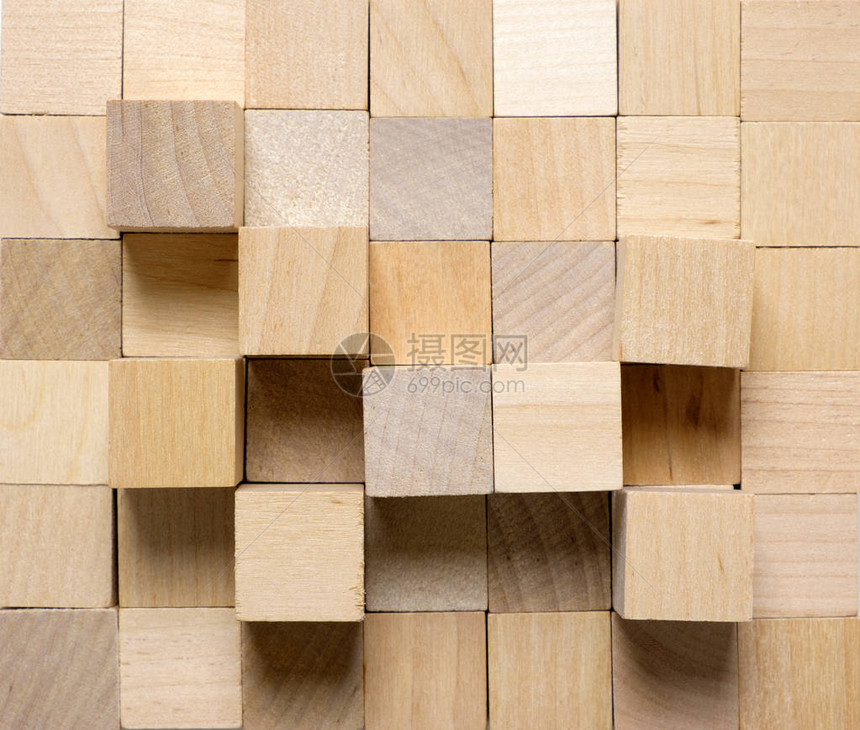 由不同的木制立方体块制成的背景图片