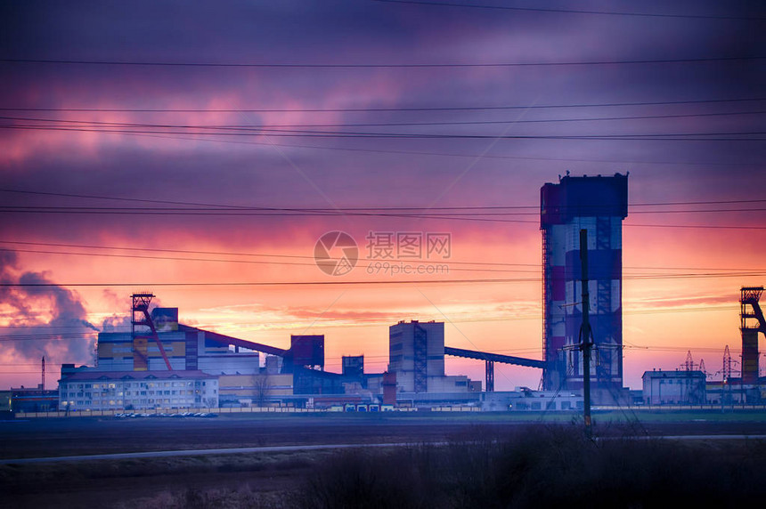 采矿和加工厂锡尔维尼石开采白俄罗斯沙利戈尔斯克图片