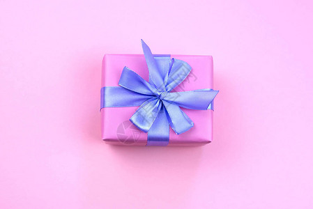 装饰节日礼物盒粉红色彩贴在图片